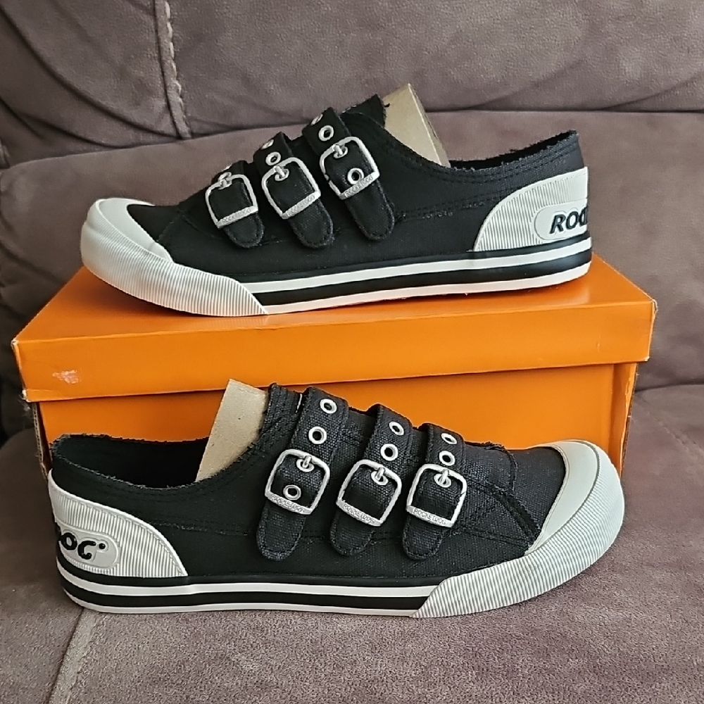 Rocket Dog Jolissa Aviator Canvas Sneakers Buckle Black 8.5